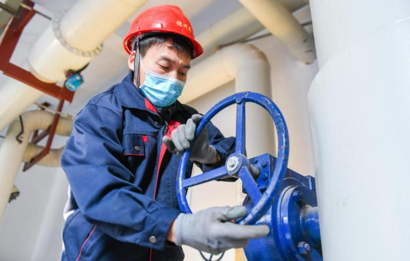 【守牢“一排底線”】權(quán)屬供熱企業(yè)全面開(kāi)展“冬病夏治”供熱檢修工作