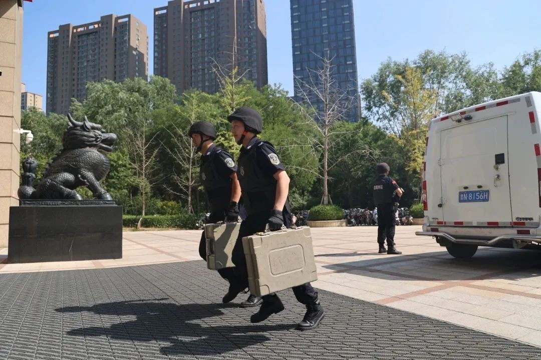 【“暑”你最美】致敬堅(jiān)守烈日下的守押、運(yùn)維隊(duì)員